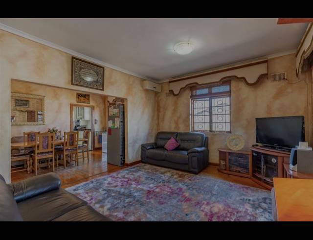 3 BEDROOM HOUSE FOR SALE IN SYDENHAM